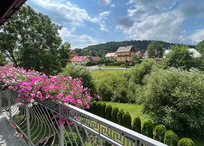 منزل للإقامة U Lusi تيلسز